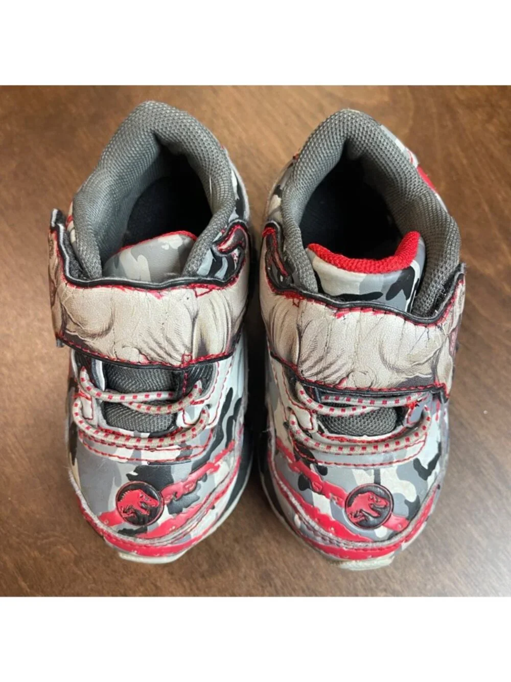 Jurassic World T-Rex Light Up Sneakers Toddler‎ Size 5 Dinosaur Shoe Hook & Loop